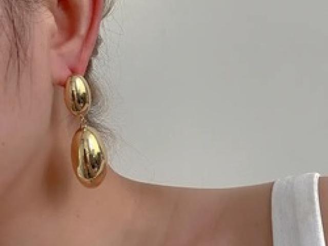 Crafting Radiance: Artistry and Stories Behind Every Jewel - Mumbai - 1
