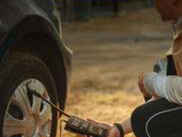 High-Quality Air Tyre Inflators for Quick and Accurate Inflation - Gurgaon - 1