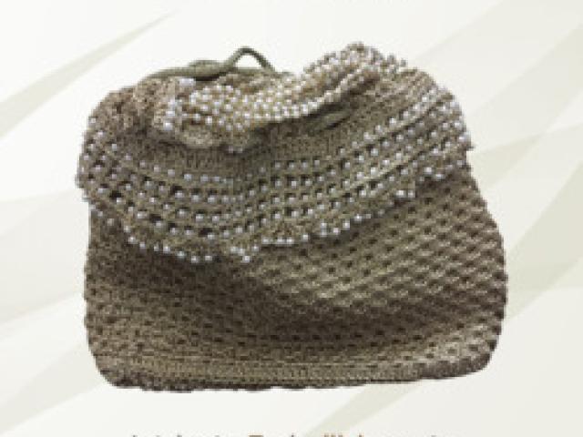 Colorful and pretty crochet pattern for modern clutches, fancy Batwa - Ahmedabad - 1